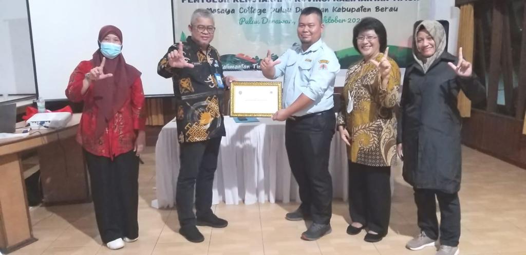 https://dishutkaltim.com/public/admin/images/gambar_berita/1666224361_WhatsApp Image 2022-10-20 at 8.01.29 AM.jpeg